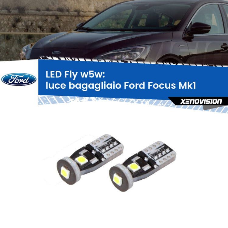 <strong>luce bagagliaio LED per Ford Focus</strong> Mk1 1998 - 2005. Coppia lampadine <strong>w5w</strong> Canbus compatte modello Fly Xenovision.