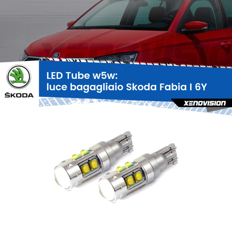 <strong>Luce Bagagliaio LED 6000k per Skoda Fabia I</strong> 6Y 2006 - 2006. Lampadine <strong>W5W</strong> canbus modello Tube, luce bianco lunare, lunga durata e compatibilità.