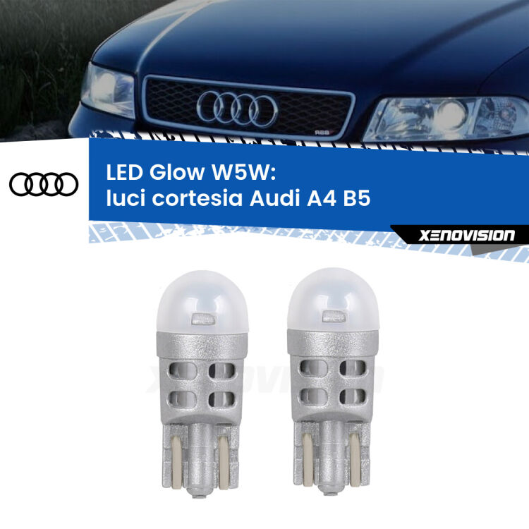 <strong>Luci Cortesia LED luce calda per Audi A4</strong> B5 posteriori. Coppia lampade <strong>W5W</strong> modello Glow di Xenovision.