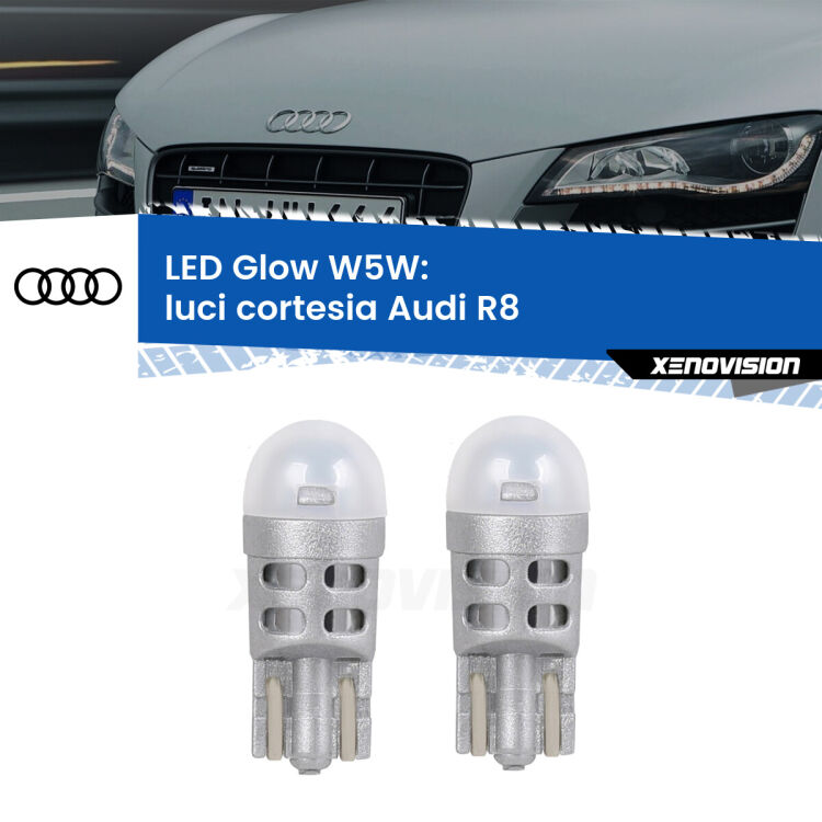 <strong>Luci Cortesia LED luce calda per Audi R8</strong>  2007 - 2015. Coppia lampade <strong>W5W</strong> modello Glow di Xenovision.