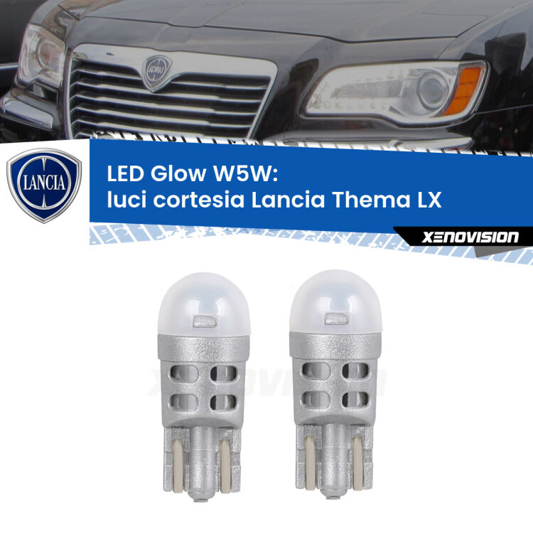 <strong>Luci Cortesia LED luce calda per Lancia Thema</strong> LX 2011 - 2014. Coppia lampade <strong>W5W</strong> modello Glow di Xenovision.