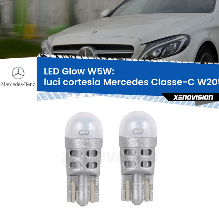 <strong>Luci Cortesia LED luce calda per Mercedes Classe-C</strong> W205 2013 - 2018. Coppia lampade <strong>W5W</strong> modello Glow di Xenovision.