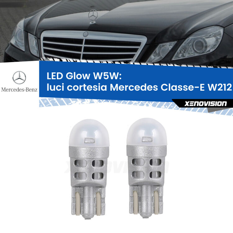 <strong>Luci Cortesia LED luce calda per Mercedes Classe-E</strong> W212 anteriori. Coppia lampade <strong>W5W</strong> modello Glow di Xenovision.