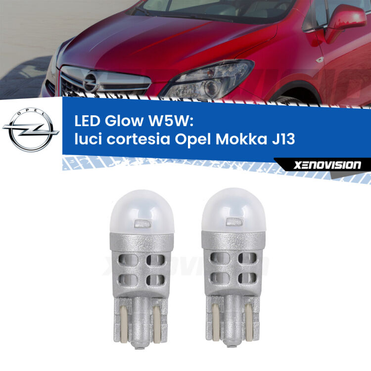 <strong>Luci Cortesia LED luce calda per Opel Mokka</strong> J13 anteriori. Coppia lampade <strong>W5W</strong> modello Glow di Xenovision.