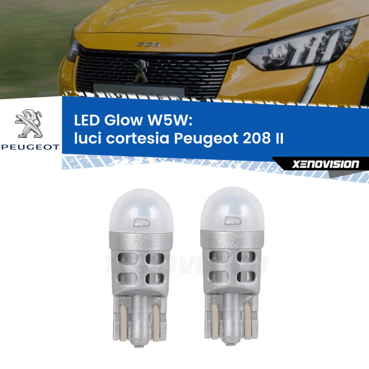 <strong>Luci Cortesia LED luce calda per Peugeot 208</strong> II 2019 in poi. Coppia lampade <strong>W5W</strong> modello Glow di Xenovision.