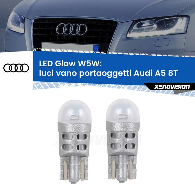 <strong>Luci Vano Portaoggetti LED luce calda per Audi A5</strong> 8T 2007 - 2017. Coppia lampade <strong>W5W</strong> modello Glow di Xenovision.