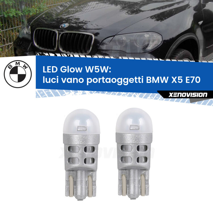 <strong>Luci Vano Portaoggetti LED luce calda per BMW X5</strong> E70 2006 - 2013. Coppia lampade <strong>W5W</strong> modello Glow di Xenovision.