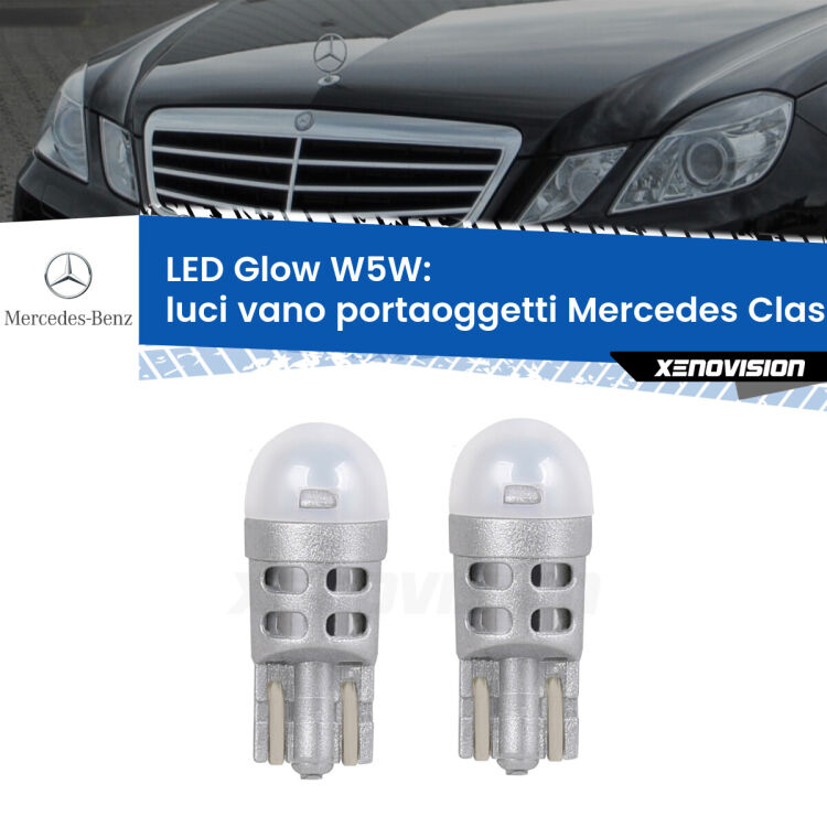 <strong>Luci Vano Portaoggetti LED luce calda per Mercedes Classe-E</strong> W212 2009 - 2016. Coppia lampade <strong>W5W</strong> modello Glow di Xenovision.