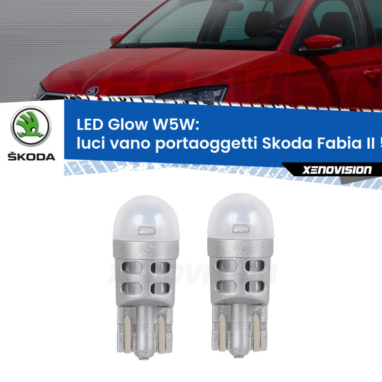 <strong>Luci Vano Portaoggetti LED luce calda per Skoda Fabia II</strong> 5J 2006 - 2014. Coppia lampade <strong>W5W</strong> modello Glow di Xenovision.