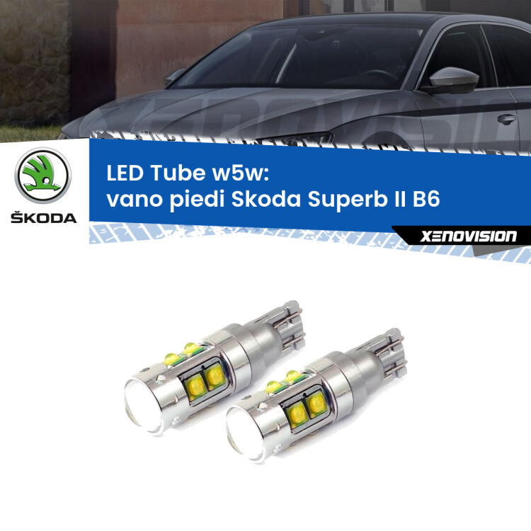 <strong>Vano Piedi LED 6000k per Skoda Superb II</strong> B6 2008 - 2015. Lampadine <strong>W5W</strong> canbus modello Tube, luce bianco lunare, lunga durata e compatibilità.